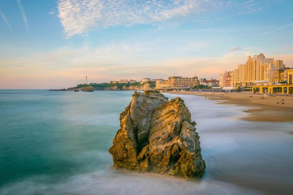 Studio Et Piscine Sur La Grande Plage Biarritz Ngoại thất bức ảnh
