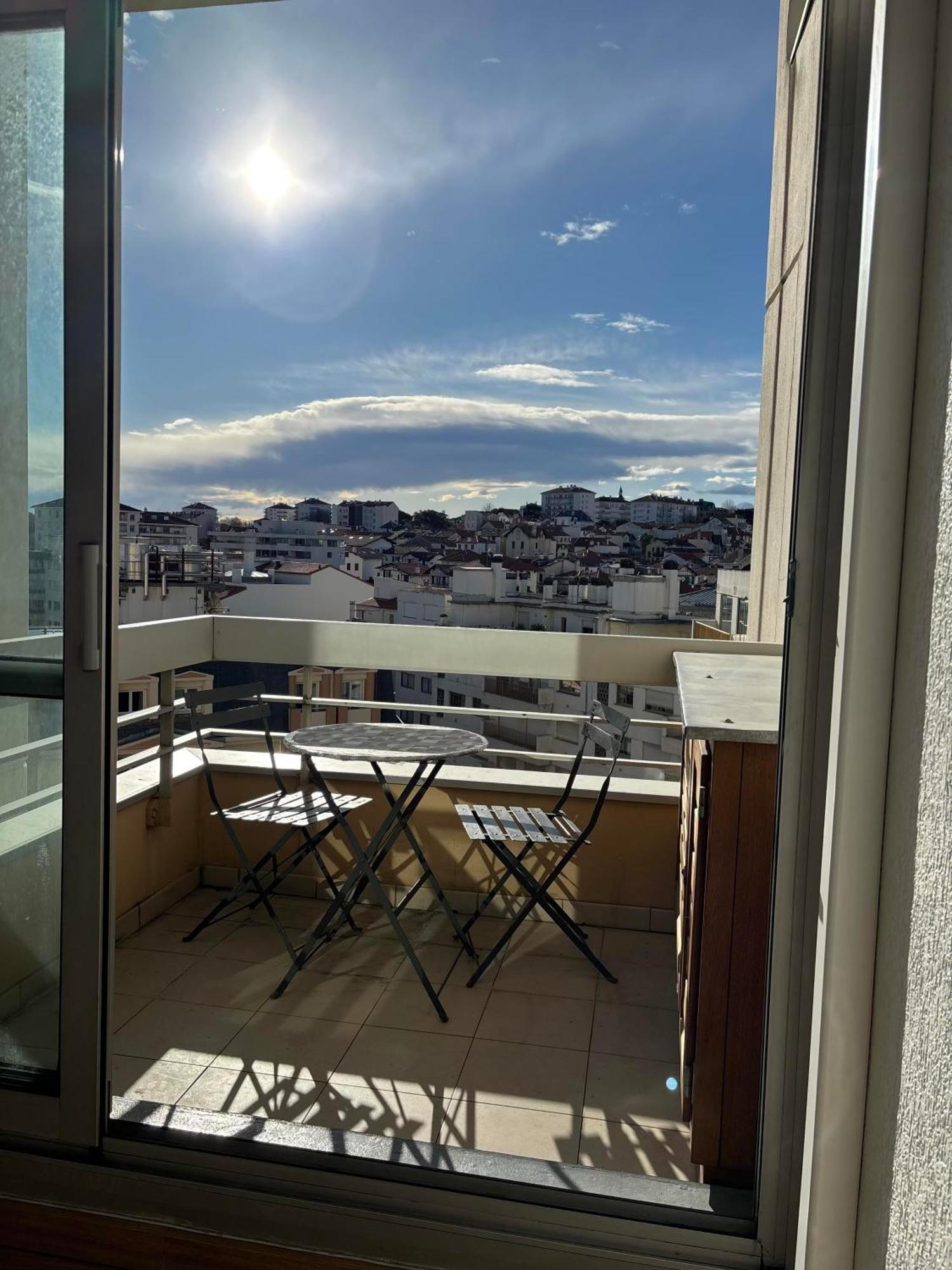 Studio Et Piscine Sur La Grande Plage Biarritz Ngoại thất bức ảnh